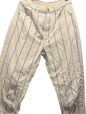 American Eagle Cream Jeans with Blue Pinstripes  size 00